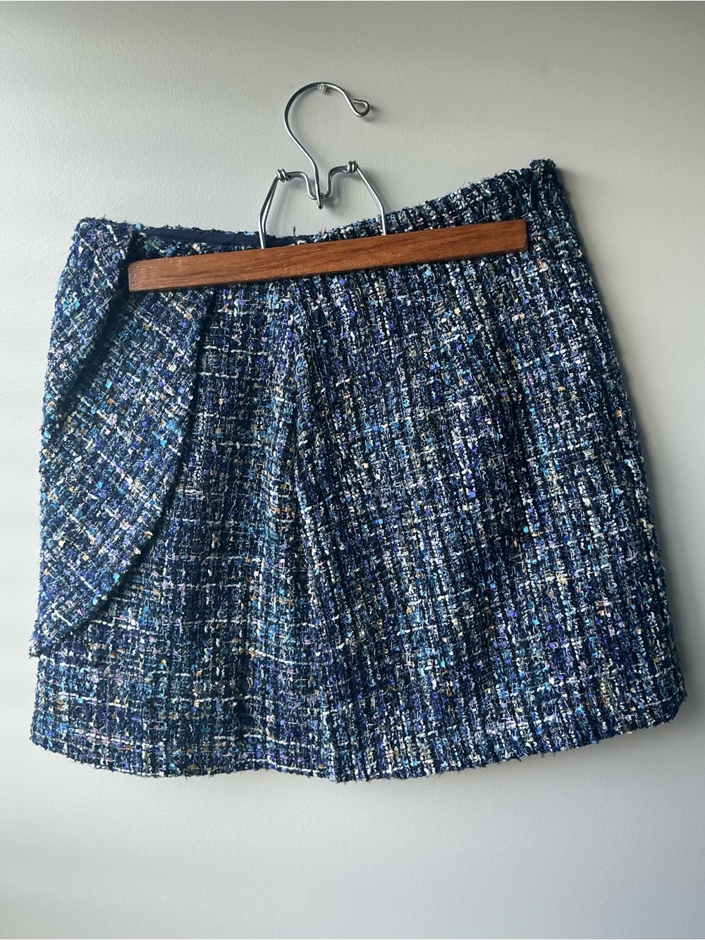 Lulu’s blue and multi color mini skirt